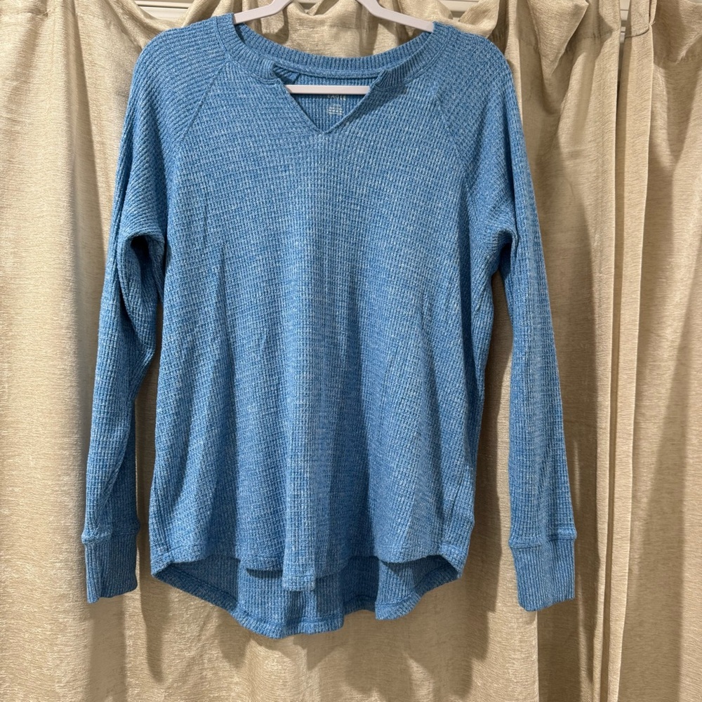 American Eagle Blue‎ Long Sleeve